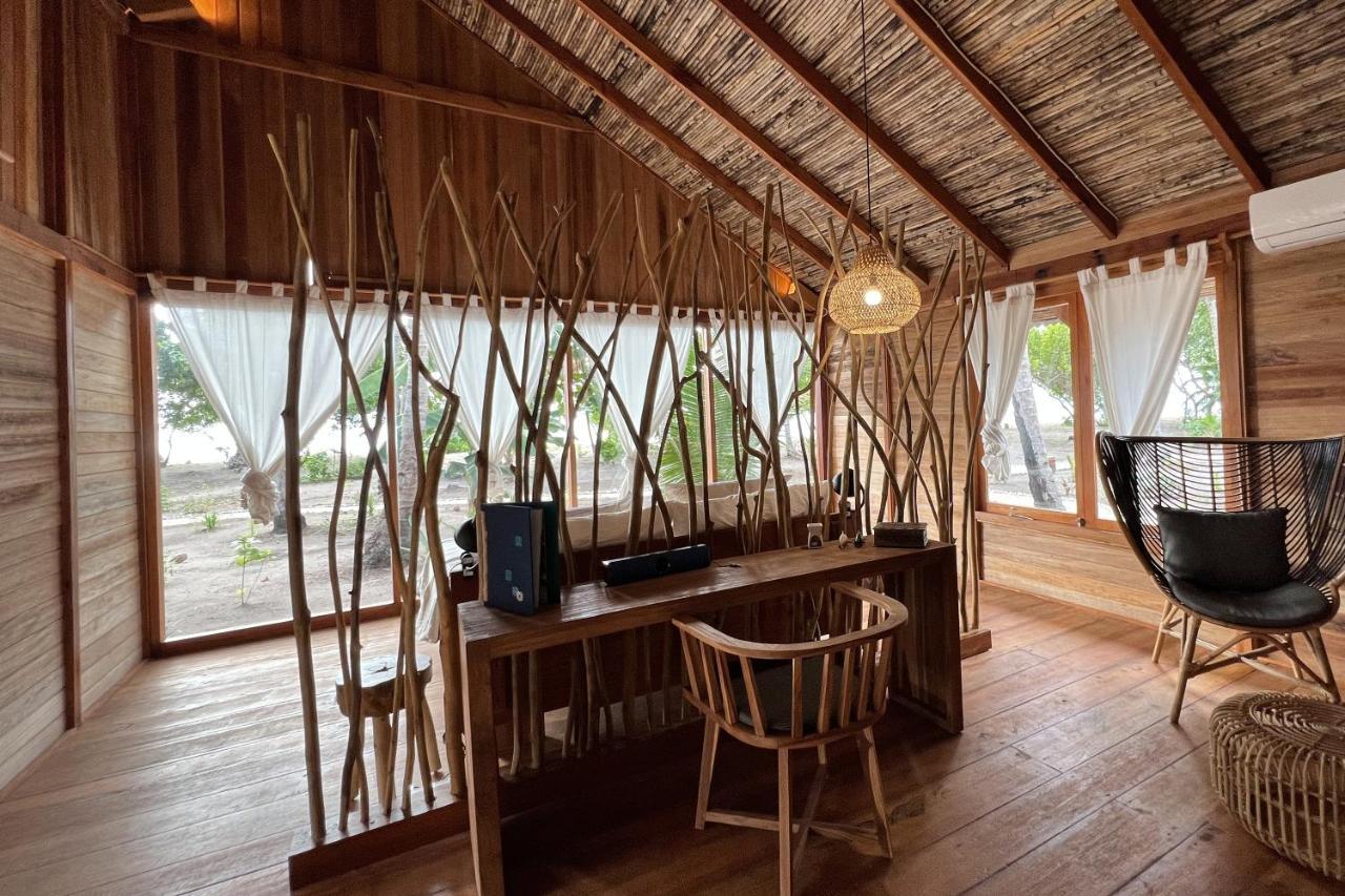 Metita Beach & Dive Resort Daruba Exterior photo